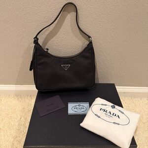 PRADA nylon re-edition 2005 with saffiano leather strap
